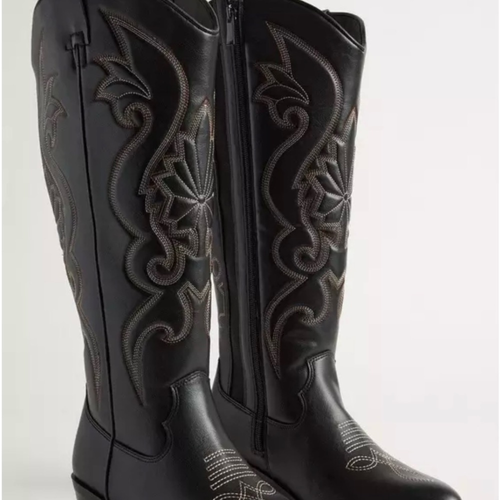 Torrid Black Western Knee Boot (WW),NWT